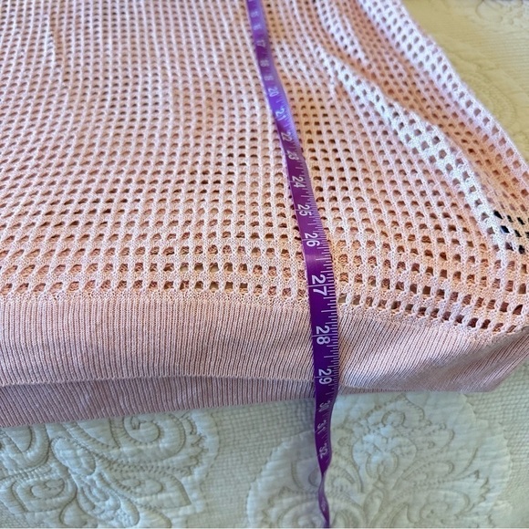 Torrid plus netted knit short sleeve scoop neck dusty rose pink blouse size 2X - Picture 7 of 9